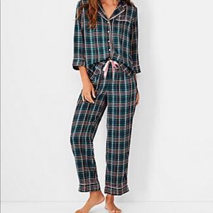 Ann Taylor pajama set size Medium